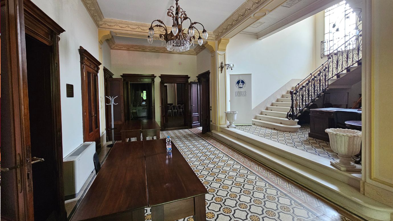 L'ingresso - piano terra